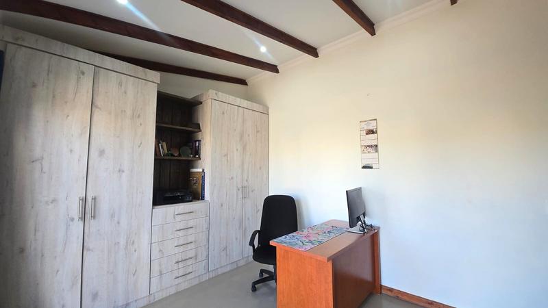 5 Bedroom Property for Sale in La Camargue Private Country Estate North West